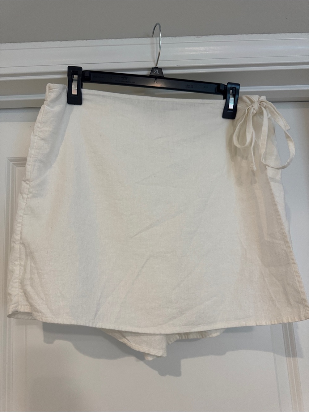 Old Navy Off-White Wrap Skort with Side Tie